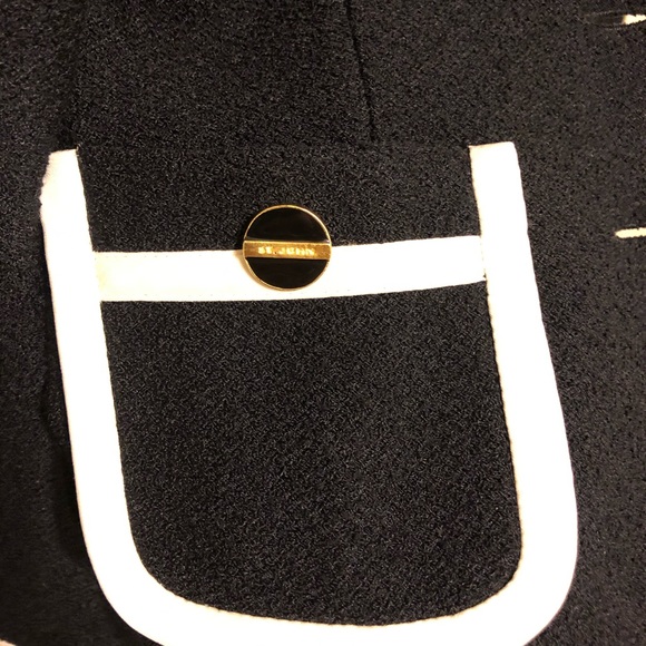 St. John Knit Blazer - Picture 3 of 6